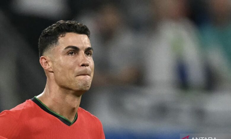 Profil Cristiano Ronaldo juga sederet prestasinya