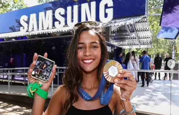 Strategi Selfie Atlet Olimpiade, Dongkrak Penjualan Samsung Galaxy Flip Z