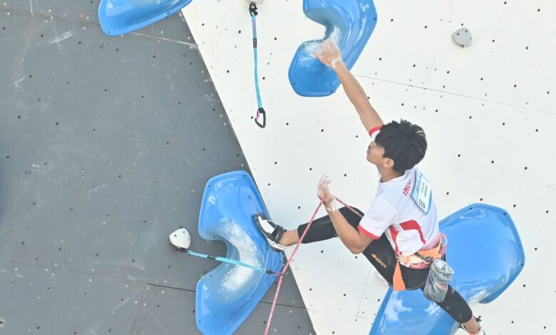 Daftar alat panjat tebing yang yang disebutkan harus dimiliki pemanjat