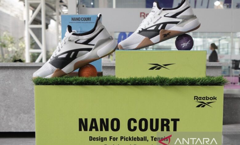 7 perlengkapan wajib bermain padel: Dari raket hingga sepatu khusus