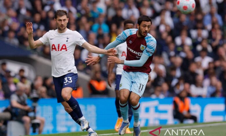 Tottenham aktifkan perpanjangan kontrak Ben Davies selama satu tahun