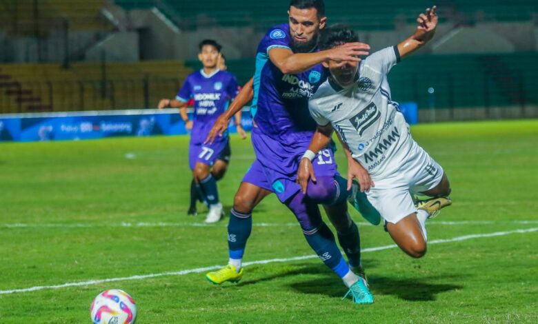 Persita perpanjang kontrak duet bek berada di Javlon dan juga Kozubaev