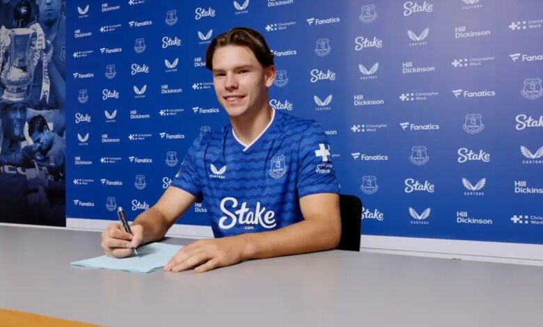 Klub sepak bola Klub sepak bola Everton gaet Tyler Dibling dari Southampton