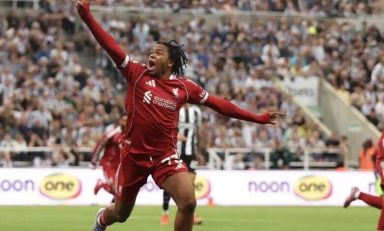 Liverpool menang dramatis 3-2 lawan 10 pemain Newcastle