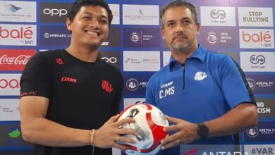Arema FC incar kemenangan kedua dalam di kandang pada waktu hadapi Bhayangkara FC