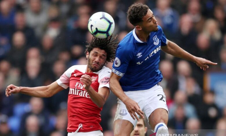 Leeds dilaporkan mencapai kesepakatan untuk rekrut Calvert-Lewin