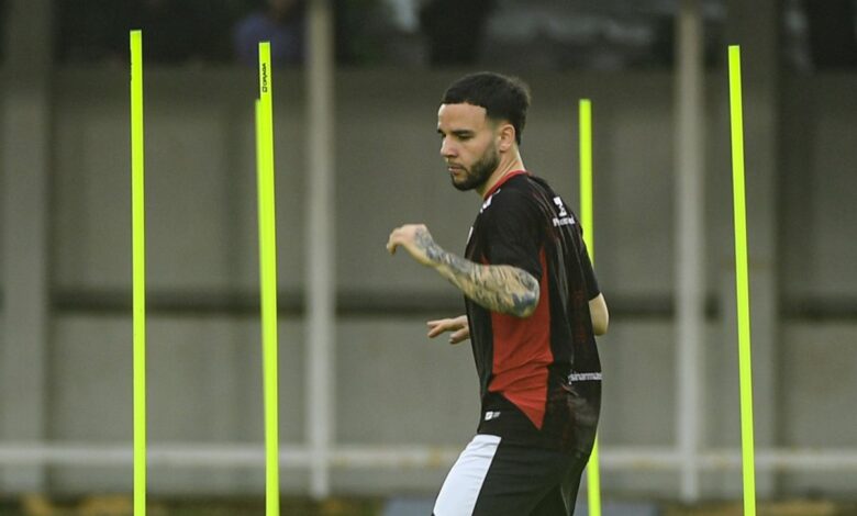 Calvin Verdonk main penuh ketika Nijmegan cukur Heracles 4-1