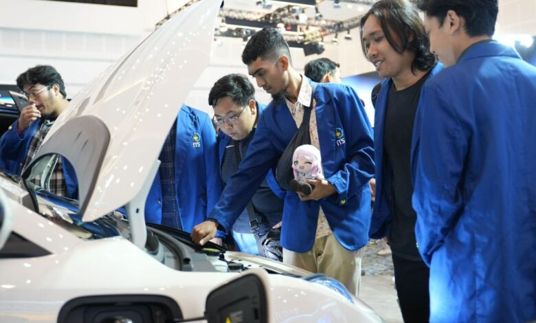 GIIAS Surabaya diisi dengan inisiatif edukasi untuk siswa