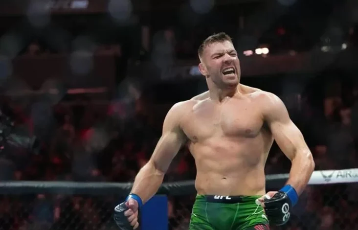 Bak David lalu Goliath, Duel Tatap Muka Chimaev vs Du Plessis Ungkap Perbedaan Ukuran Tubuh