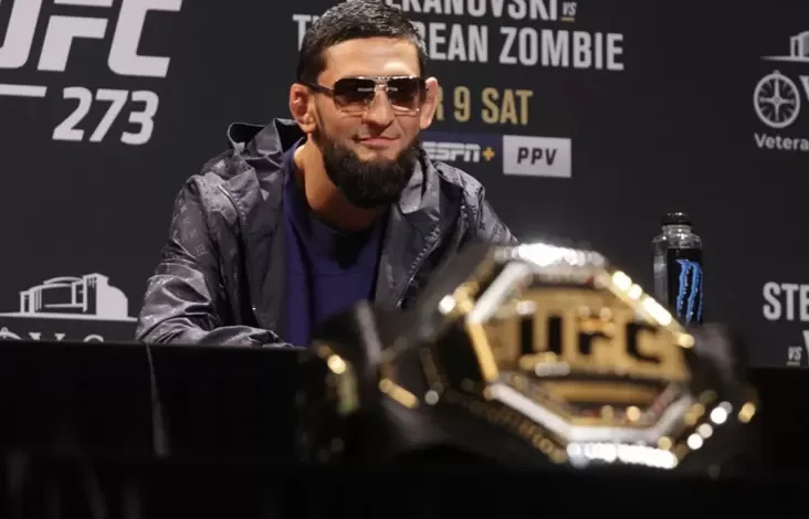 Kisah Pilu pada Balik Senyum Penuh Luka Khamzat Chimaev