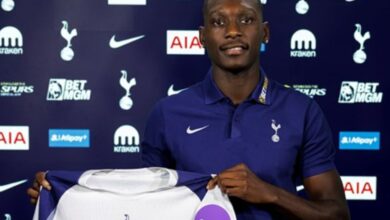 Kolo Muani jadi penyerang baru Tottenham