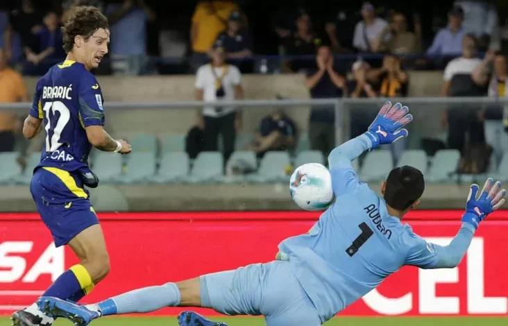 Aksi Heroik Emil Audero, Lakukan 9 Penyelamatan ketika Cremonese Imbangi Verona 0-0