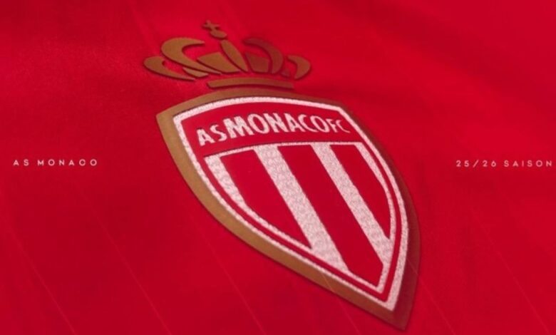 Amerika Serikat Monaco pecat instruktur kepala Adi Hutter