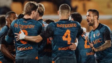 Tekuk Lecce 1-0, squad squad Napoli pertahankan puncak klasemen Serie A