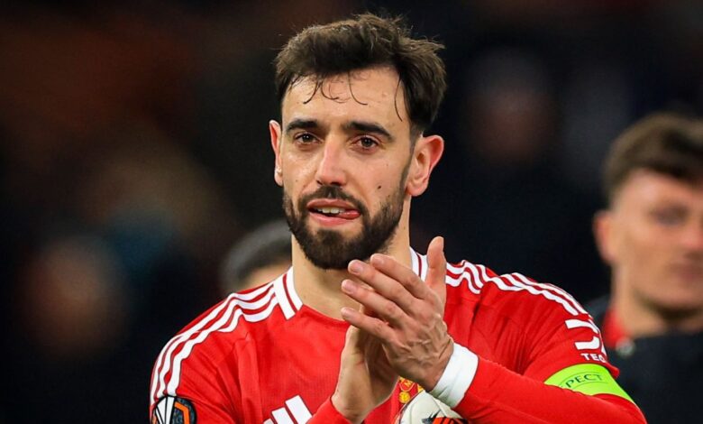 Fernandes: Frustrasinya suporter dalam di Anfield bantu MU menang