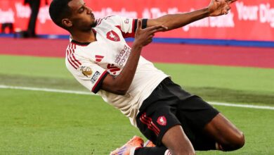Alexander Isak menderita cedera parah ke pergelangan kaki