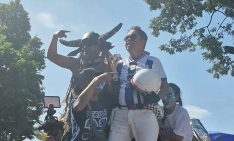 Kepala wilayah Jabar tegaskan Persib bukti sukses klub profesional