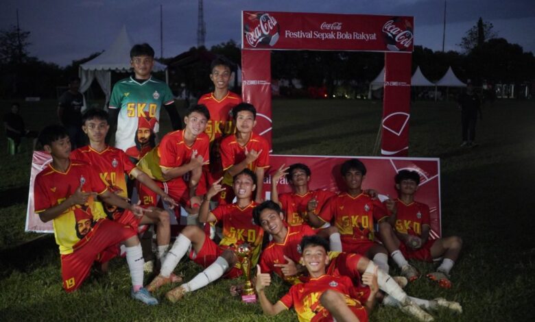Berbagai partisipan ramaikan Festival Sepak Bola Rakyat pada Makassar