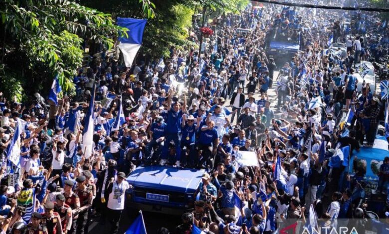 Persib Bandung, biru yang mana yang disebutkan menolak padam