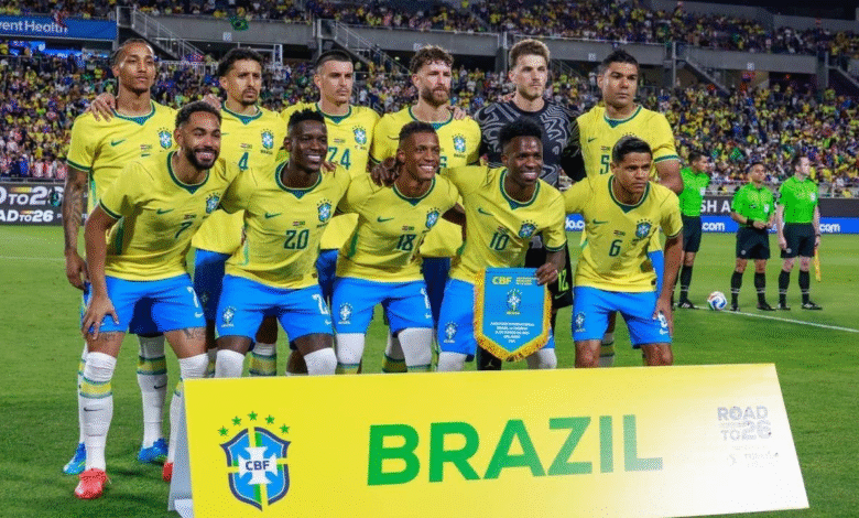 Para pemain Brasil berpose sebelum pertandingan persahabatan internasional melawan Kroasia
