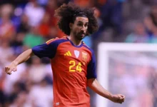 Marc Cucurella mengambil nazar tidak biasa jelang Piala Dunia 2026. Bek timnas Spanyol berusia 27 tahun itu berjanji akan menato wajah pelatih Luis de la Fuente di tubuhnya jika La Furia Roja merebut gelar dunia.