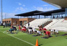 Timnas Indonesia memasuki pekan terakhir pemusatan latihan di Bali dengan fokus penuh menghadapai Piala AFF 2026. Skuad Garuda dijadwalkan mengawali perjuangan di Grup A dengan menghadapi Kamboja pada laga pembuka yang berlangsung di Stadion Pakansari, Bogor, Senin (27/7/2026).
