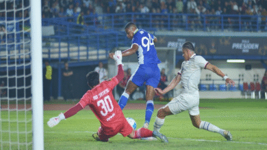 Persib Bandung menang atas Arema FC pada matchday pertama Grup A Piala Presiden 2026 di Stadion Si Jalak Harupat, Sabtu (25/7) malam WIB. Maung Bandung menang 1-0 lewat gol yang dicetak Uilliam Baros pada babak pertama.
