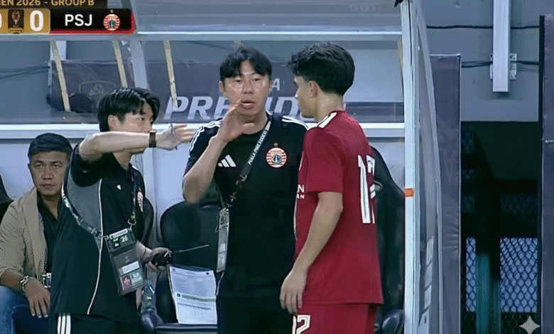 Hasil Persebaya Surabaya vs Persija Jakarta pada matchday pertama Grup B Piala Presiden 2026 di Stadion Gelora Bung Tomo, Minggu (26/7) malam WIB. Persebaya menang 1-0 dan memberi banyak catatan pada Shin Tae-yong yang menjalani debut bersama Persija.